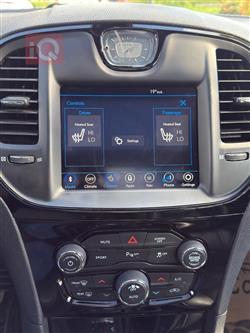 کرایسلەر 300